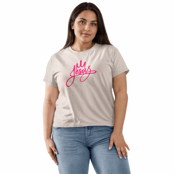 Camiseta Estonada Feminina Bege Jesus