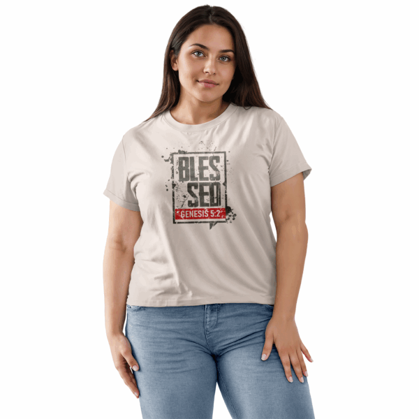 Camiseta Estonada Feminina Bege Blessed - Genesis 5:2